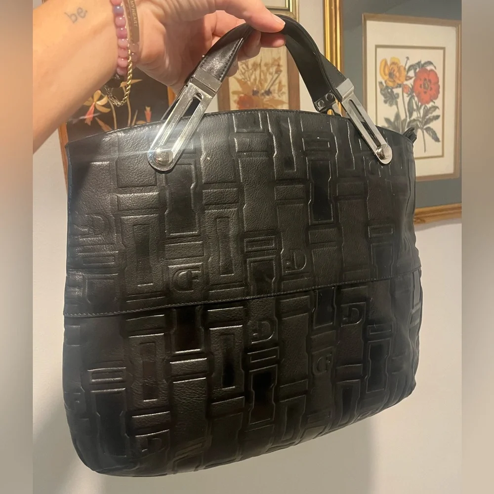 100% Genuine Leather Due Fratelli black and silver handbag. - Picture 2 of 10